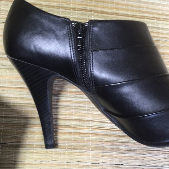 Fioni Faux Leather Peep Toes shoes - size 10 - Picture 5 of 11